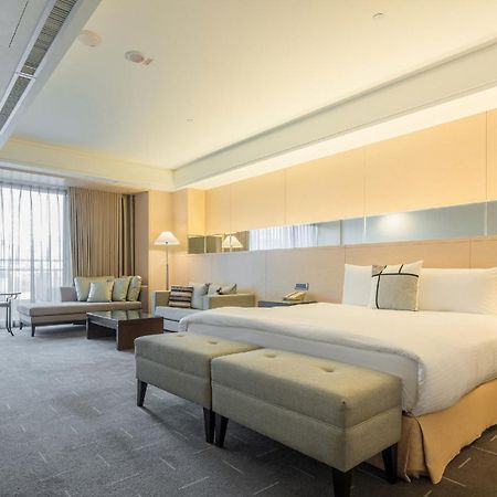 Check Inn Select Taichung Dadun Exterior foto